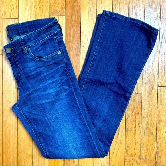 Kut From the Kloth sz 4 Natalie Bootcut Medium Wash Women’s Jeans - Picture 1 of 5